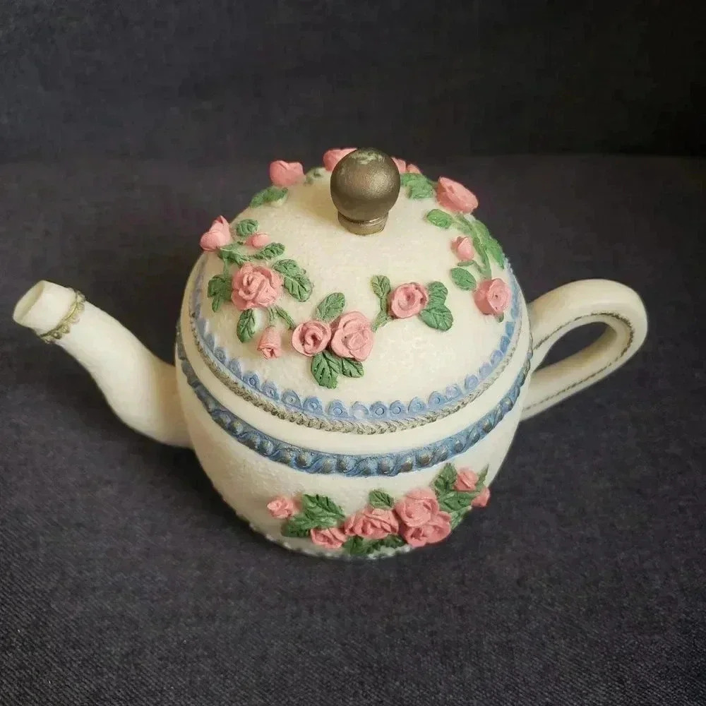 Vintage Dezine Tea Pot Hand Painted 1993